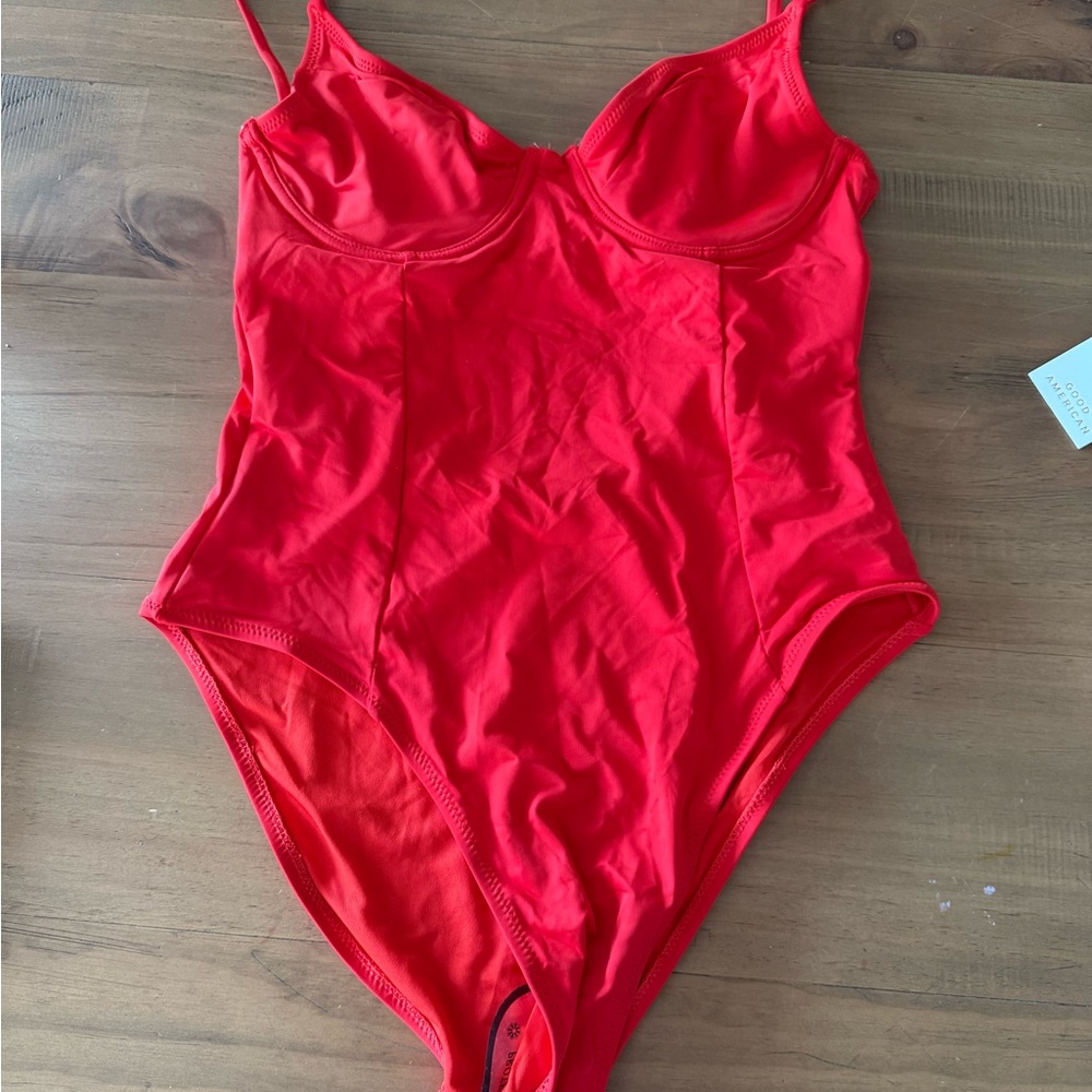 Good American Fiery Red Swimsuit NEVER WORN